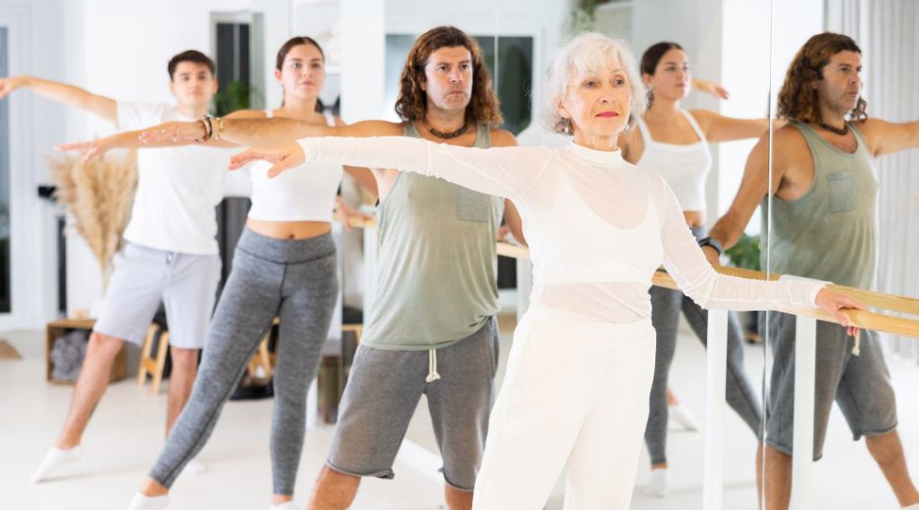 Beim Ballett zur Stange hin umdrehen